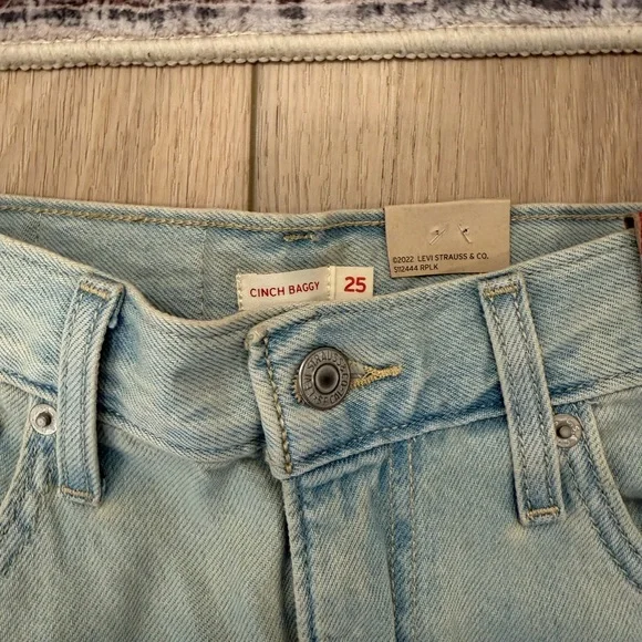 Levi's Light Blue Cinch Baggy Wide Leg Jeans - Picture 3 of 5